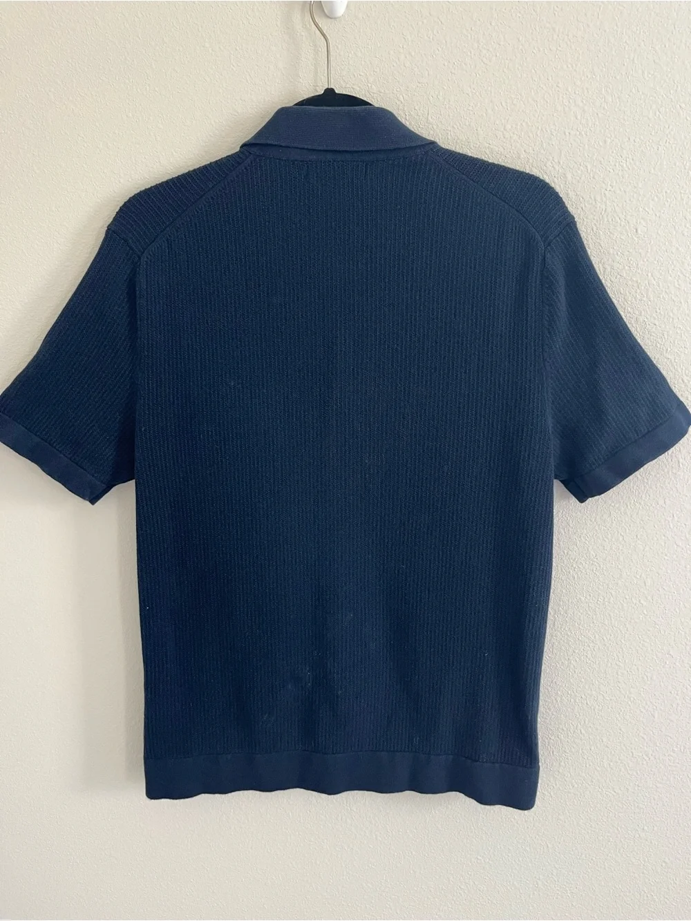 Banana Republic Men’s Dark Blue Short-Sleeve Button-Down Knit Shirt, Size M
